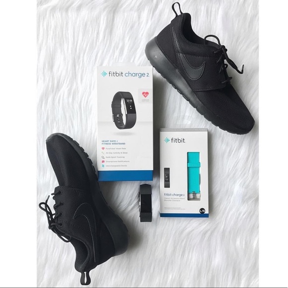 fitbit Other - Fitbit Charge 2 in Black Package Set